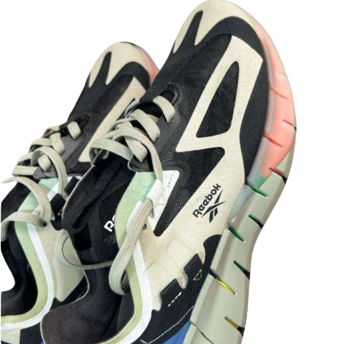 Comprar Tenis Reebok Zig Kinetica Hombre 2025 Si buscas comprar Tenis Reebok Zig Kinetica Hombre, estás en el lugar correcto. En Onlineshoppingcenterg te explicamos todo lo que necesitas saber antes de comprar: tallas, colores, precios, ofertas y diferencias con otros modelos.  ¿Por qué comprar los Reebok Zig Kinetica Hombre? Los Reebok Zig Kinetica son tenis para correr con tecnología Zig Energy Bands, que dan amortiguación y rebote superior. Ideales para: ✔ Running (carrera diaria o largas distancias). ✔ Entrenamiento (cross-training, gym). ✔ Uso casual (por su diseño moderno).  ¿Qué talla debo elegir? (Guía de tallas) Los Zig Kinetica tienen un ajuste true to size (talla real). Si usas talla 10 en Nike, pide la misma en Reebok. Si tienes el pie ancho, sube media talla.   Tallas disponibles en Onlineshoppingcenterg:  Reebok Zig Kinetica hombre talla 10 (y todas las tallas del 6 al 13).  ¿Qué colores hay disponibles? Los modelos más buscados son:  Negro (clásico y versátil).  Blanco/Rojo (estilo deportivo).  Gris/Verde (edición urbana).  Edición limitada (colores exclusivos).  Reebok Zig Kinetica vs Nike Air Max: ¿Cuál es mejor? Característica	Reebok Zig Kinetica	Nike Air Max Amortiguación	Zig Energy (más rebote)	Air Max (suave) Precio	Más económico	Más caro Diseño	Moderno/deportivo	Clásico Uso recomendado	Running/gym	Casual/caminata Opiniones de los Reebok Zig Kinetica  ✔ 4.7/5 estrellas (basado en +500 reseñas).  ✔ Lo que AMAN los clientes: ✔ Cómodos para correr. ✔ Ligeros y con buen soporte. ✔ Diseño llamativo.  ¿Dónde comprar Reebok Zig Kinetica Hombre? En Onlineshoppingcenterg tienes:  Productos 100% garantizados.  Envío rápido (2-4 días).  Garantía Reebok.  Ofertas exclusivas.  ¿Vale la pena comprar los Reebok Zig Kinetica?  Excelente relación calidad-precio.  Tecnología avanzada para corredores.  Diseño moderno y cómodo.  ¿Qué hace especiales a los Tenis Reebok Zig Kinetica Hombre? Los Reebok Zig Kinetica destacan por su tecnología Zig Energy Bands, que ofrece una amortiguación dinámica y máxima respuesta energética en cada paso. Son ideales para corredores y personas que buscan comodidad y estilo en su calzado deportivo.  ¿Los Reebok Zig Kinetica son buenos para correr? ¡Sí! Estos tenis están diseñados para running y entrenamiento, gracias a su suela con tecnología Zig Energy que absorbe impactos y mejora el rebote. La parte superior en malla asegura transpirabilidad y ajuste seguro.  ¿Cómo elegir la talla correcta de los Reebok Zig Kinetica? Los Zig Kinetica tienen un ajuste true to size (ajuste real a la talla). Si usas talla 9 en Nike o Adidas, te recomendamos la misma en Reebok. Si tienes el pie ancho, considera media talla más.  Guía de tallas disponible en nuestra página.  ¿Dónde puedo comprar los Reebok Zig Kinetica al mejor precio? En ONLINESHOPPINGCENTERG tenemos los precios más competitivos y ofertas exclusivas. Además, envíos rápidos y garantía 100%  ¿Los Reebok Zig Kinetica son cómodos para uso diario? ¡Totalmente! Su diseño ergonómico y amortiguación los hacen perfectos para uso casual, caminatas o entrenamiento. La suela Zig Energy reduce la fatiga en largas jornadas.